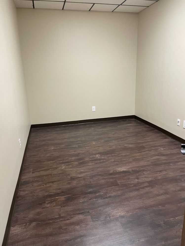Suite 125